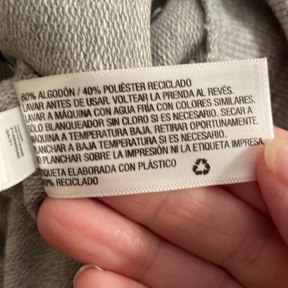 Cat & Jack Heart Sweatshirt - Size 4T - Picture 10 of 10